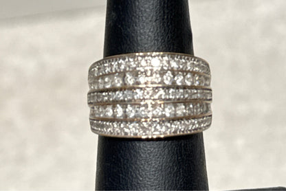 14K Gold And Diamond Sz. 6.5 Ring