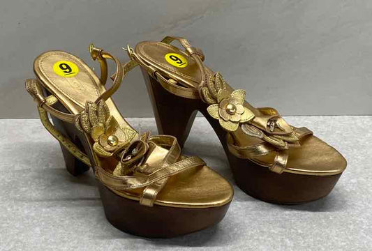 Coach Shoes - Size 9