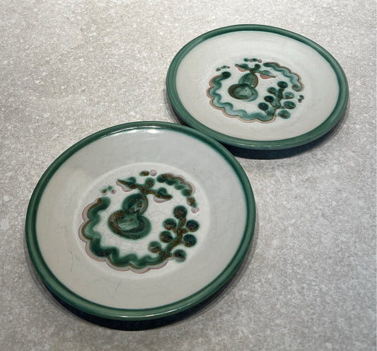Pair Of Hadley Plates