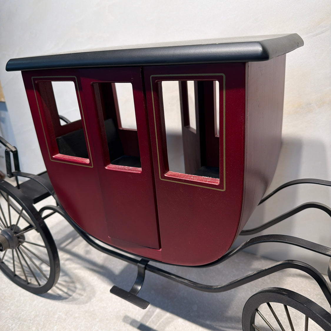 Byer's Choice Stagecoach Wagon