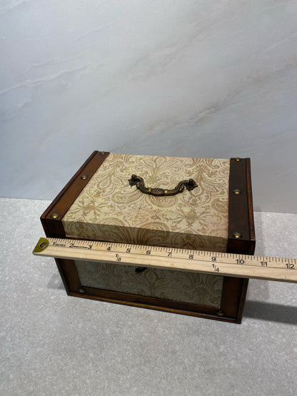 Covered box