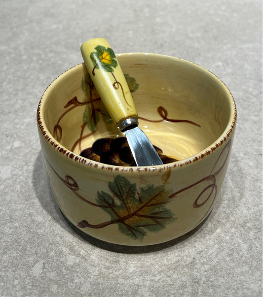 Bowl With Spreader