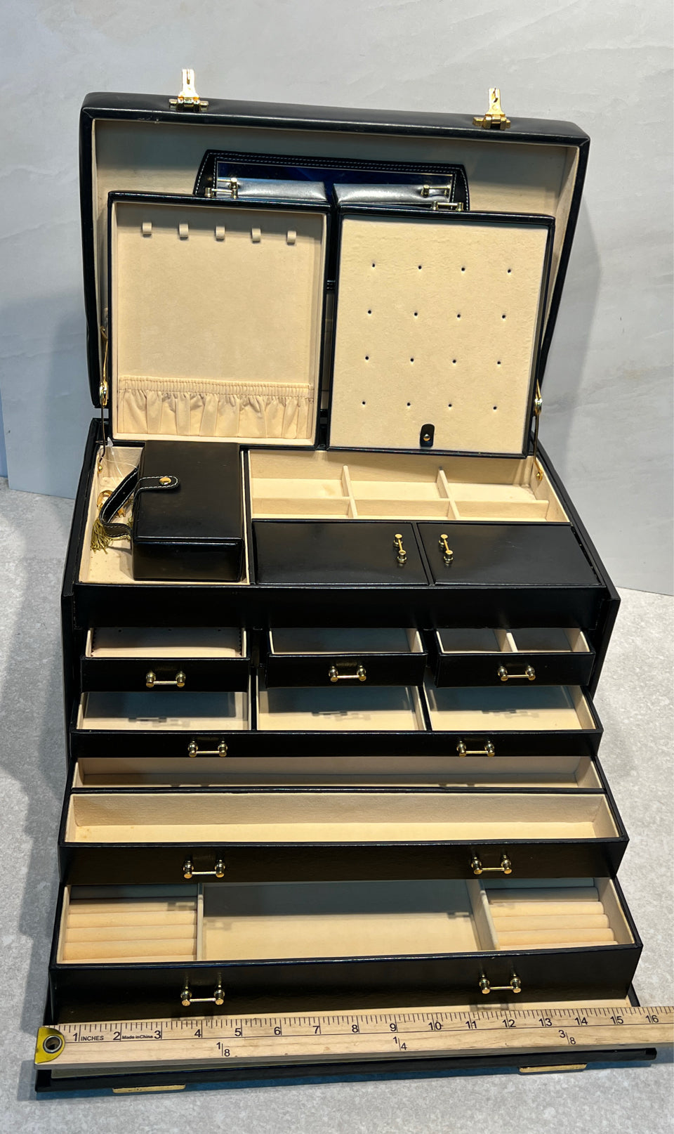 Dulwich Designs Jewelry Box