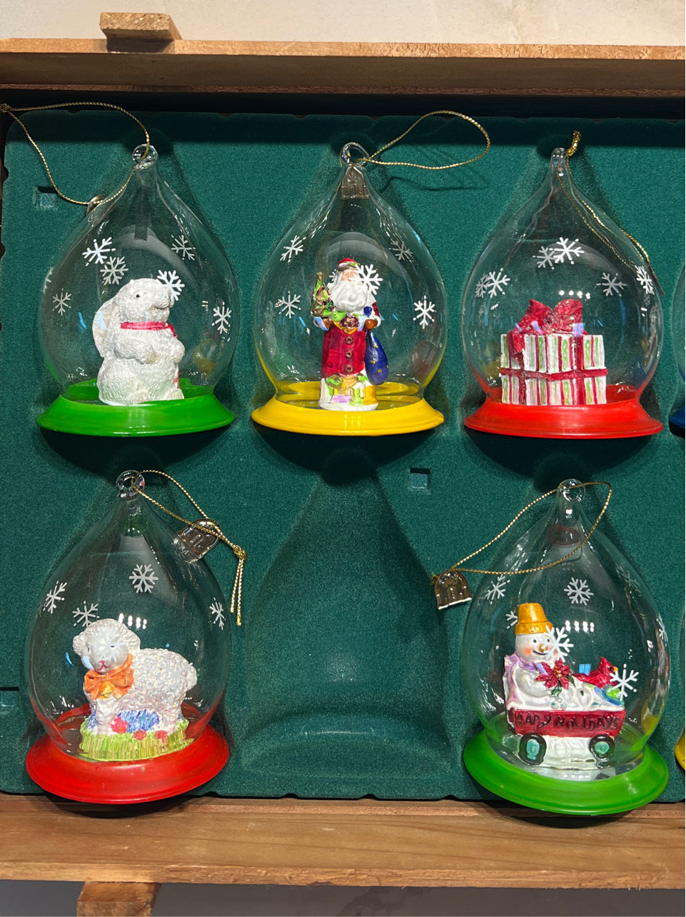 Thomas Pacconi - Set of 9 Ornaments