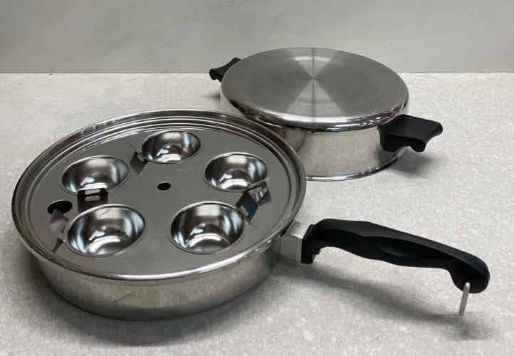 Egg Poacher Covered Pan