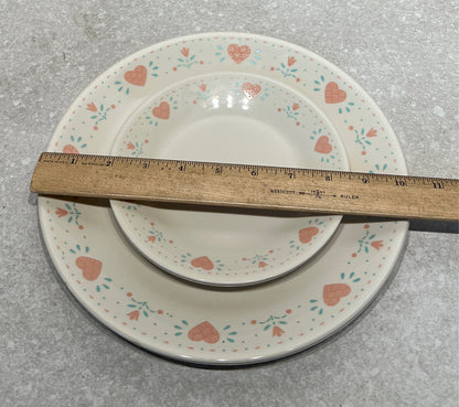Set of 4 Corelle Plates
