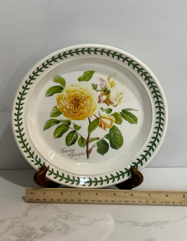 Botanic Roses  8.5" Plate