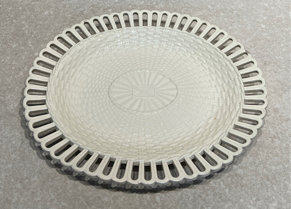 Leed's Pottery Plate