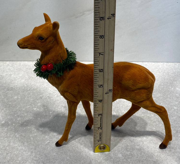 Byer's Choice Deer
