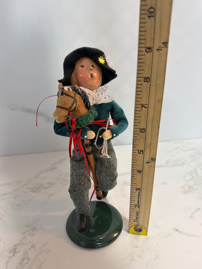 Byers Choice Caroler
