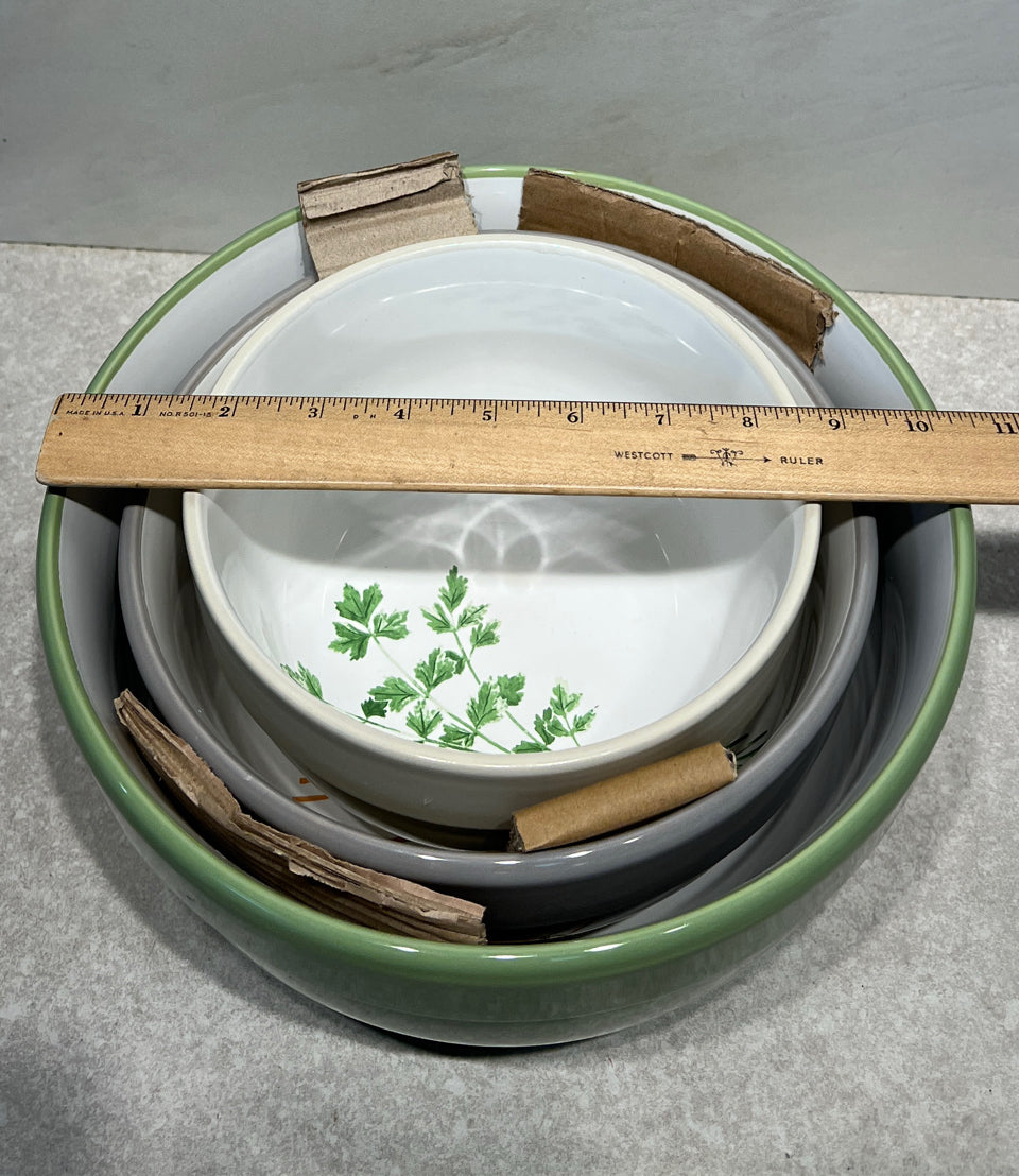 Set of 3 Martha Stewart Nesting Bowls
