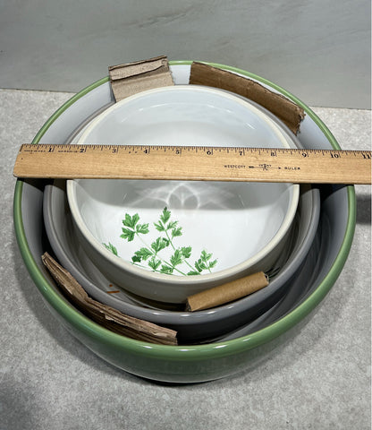 Set of 3 Martha Stewart Nesting Bowls