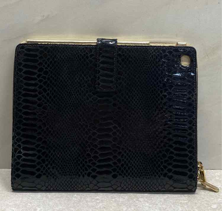 MK Ipad Holder