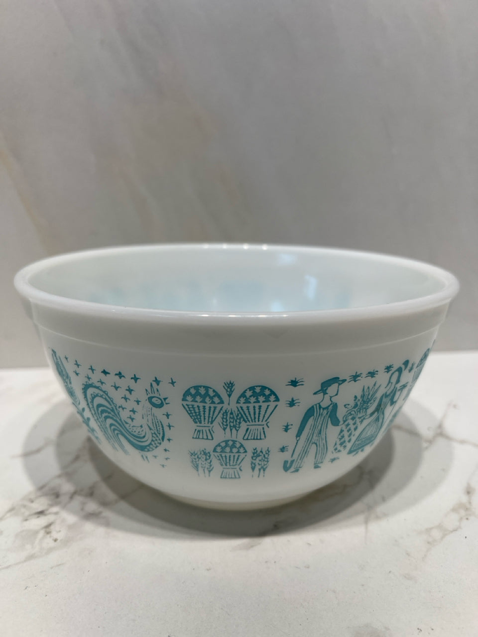 Pyrex Bowl 402