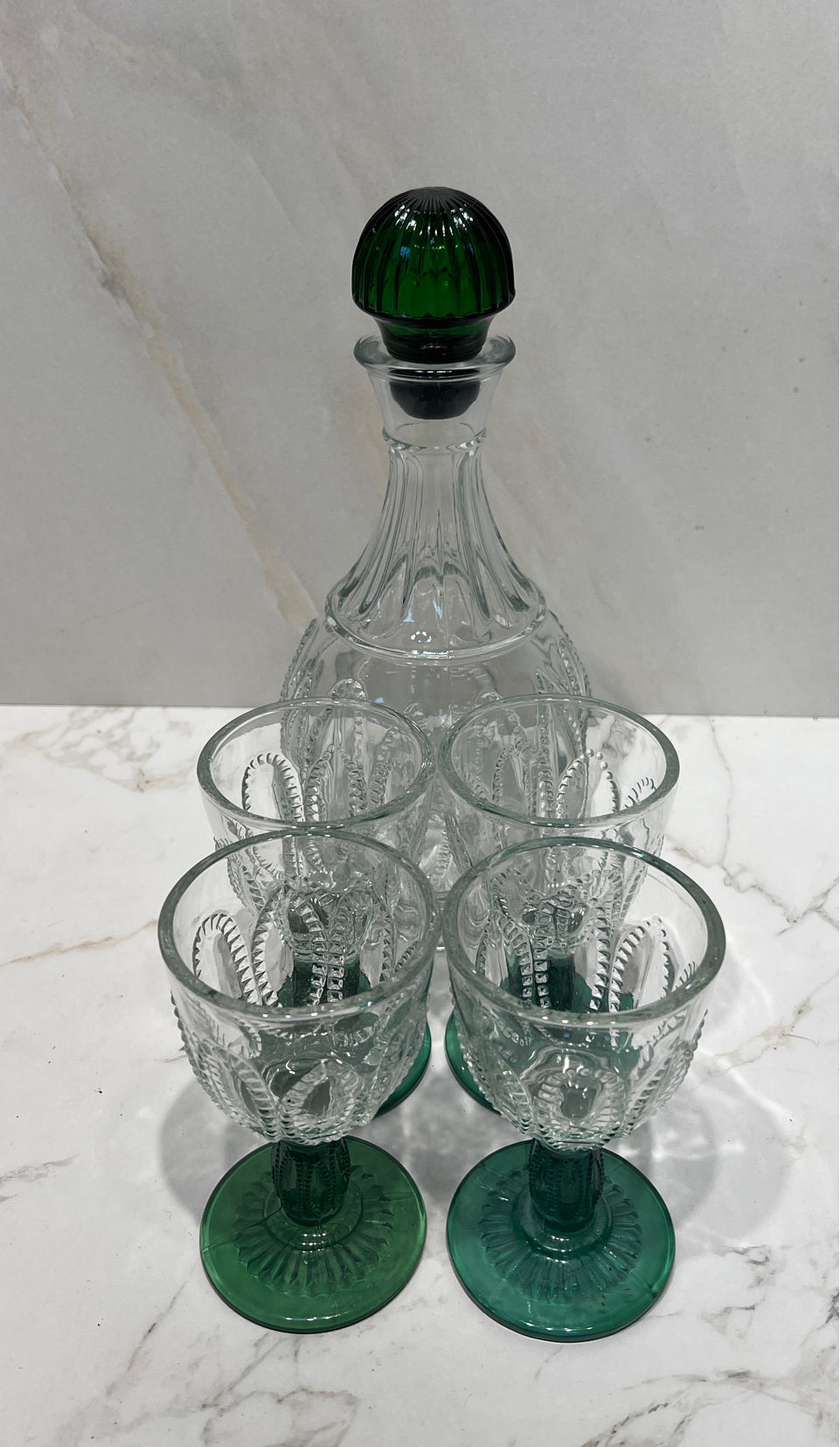 Decanter and 4 Glasses