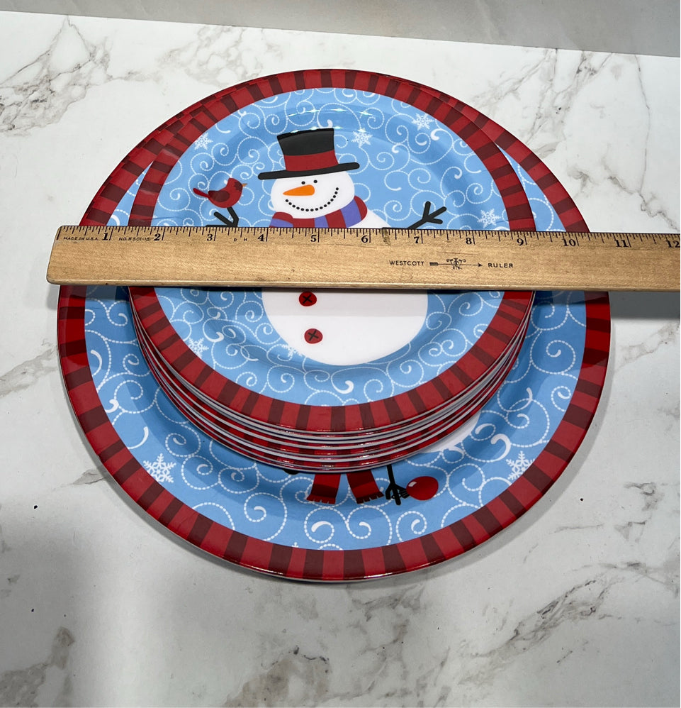 Lot Of Plastic Plates