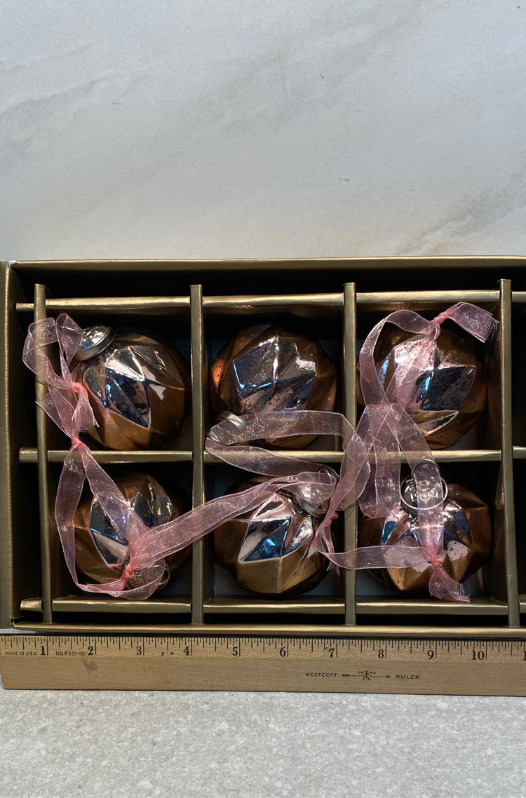 Set of 6 Ornaments